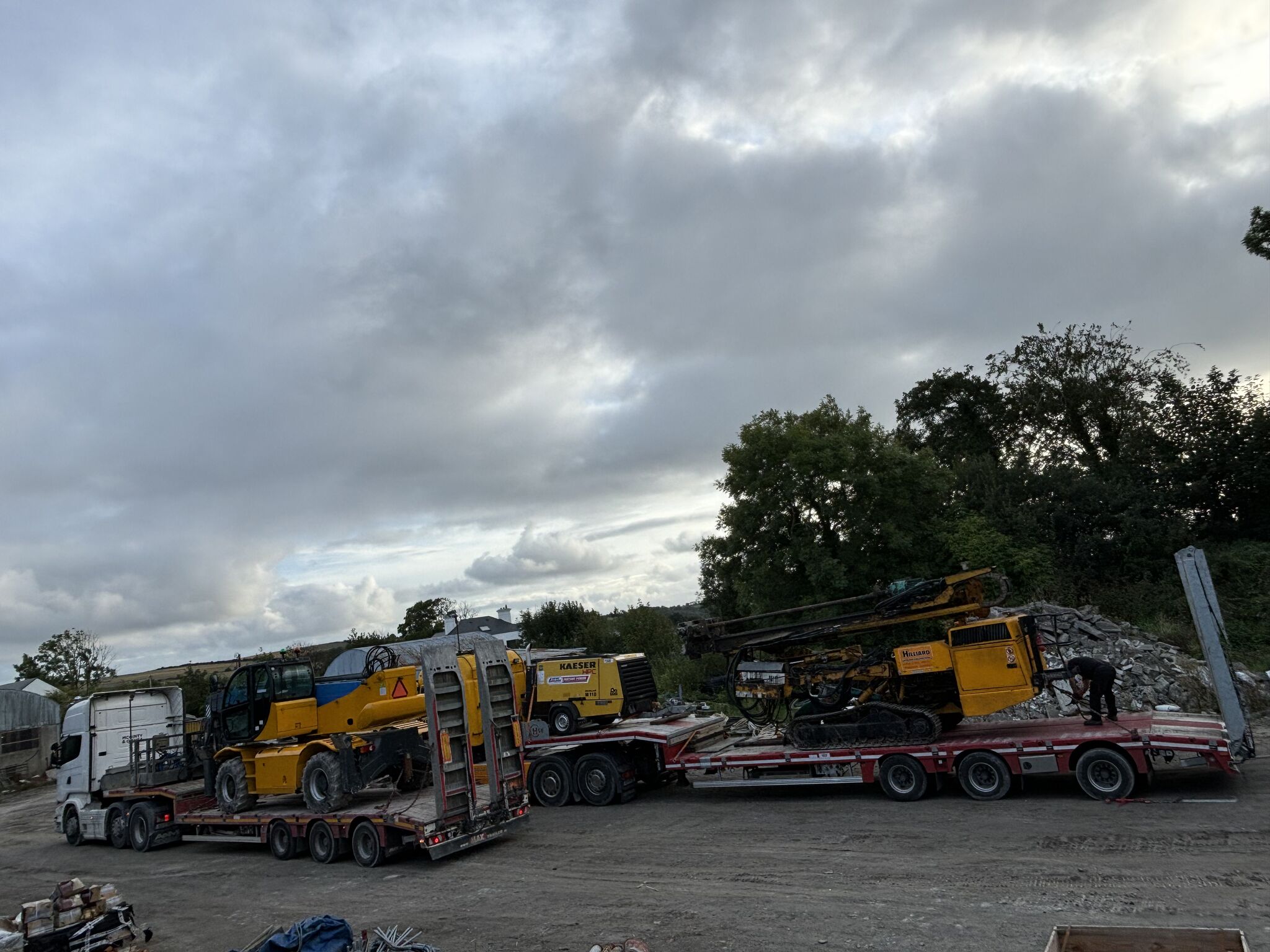 Loads 4 and 5 heading for Bray Head